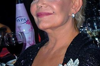 Legendarna grecka piosenkarka doznała udaru na scenie