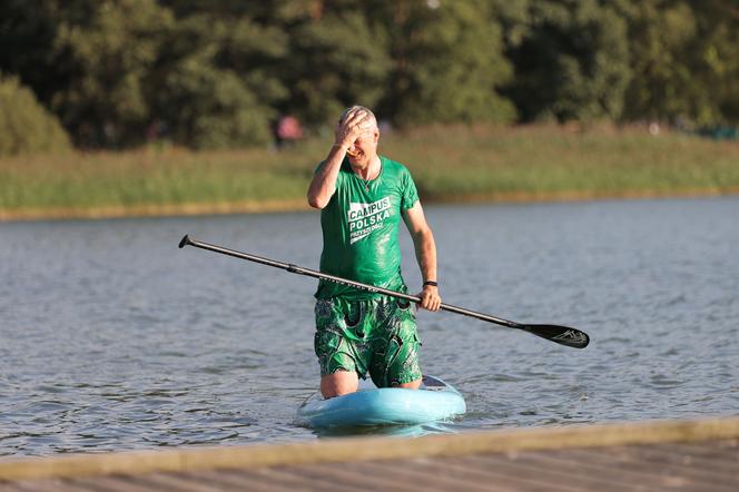 Poseł Poncyljusz szaleje w Olsztynie na SUPie