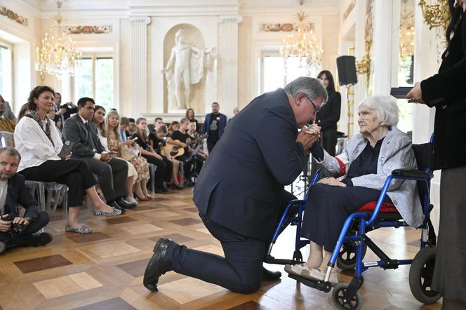 Dziennikarka "Super Expressu" Izabela Kraj odznaczona medalem "Dumni z Powstańców"