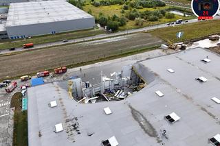 Potężna burza na Mazowszu. Zawalił się dach hali produkcyjnej 