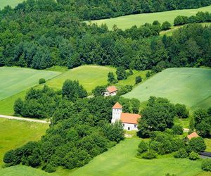 Warmia i Mazury wcale nie są płaskie! Odkryj najwyższą górę regionu i jego tajemnice