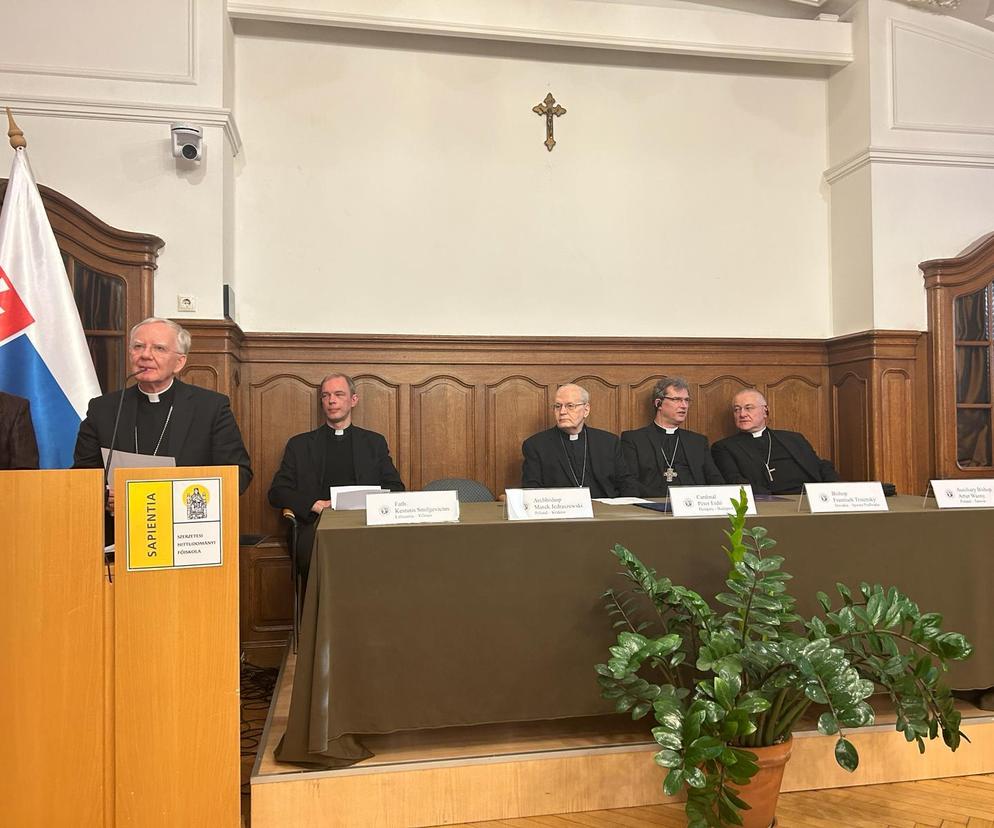 Sesji naukowa w Zakonnej Wyższej Szkole Teologicznej Sapientia