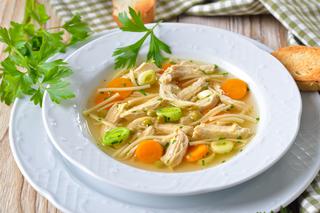 Szybka zupa na rosole: łatwa, pożywna, smaczna