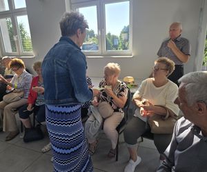 Były opowieści o herbacianych zwyczajach, wspomnienia dawnych spotkań przy stole, a także degustacje różnych gatunków herbat 