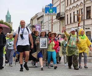 Lubelska Piesza Pielgrzymka na Jasną Górę 2024. Pątnikom deszcz niestraszny!