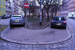 Tak parkują we Wrocławiu [GALERIA] Uwaga! Te zdjęcia mogą Cię naprawdę wkurzyć!