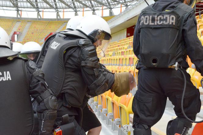 Ćwiczenia na Stadionie Miejskim w Białymstoku