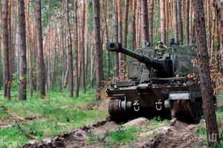 Przełomowy sukces Czech. Już milion pocisków artyleryjskich dotarło na Ukrainę