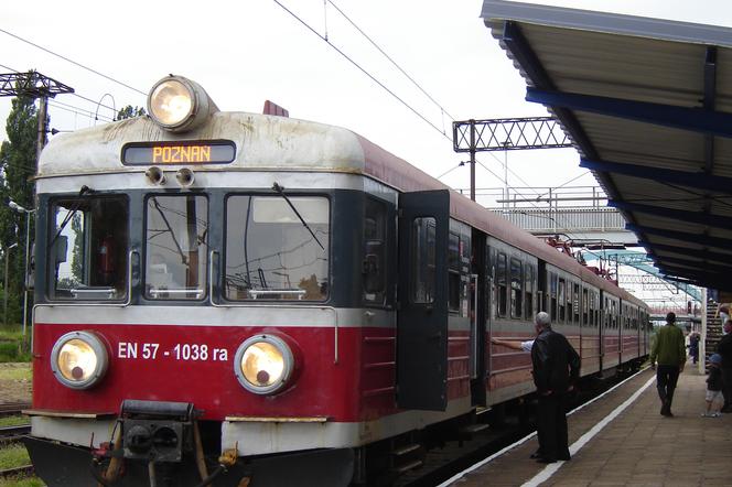 Poznań: Wykolejenie pociągu jadącego z Ostrowa Wielkopolskiego! Badane są przyczyny wypadku