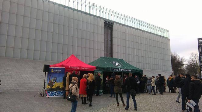 Lublin: Będzie zielono. Rozdali 700 drzew na 700-lecie miasta!