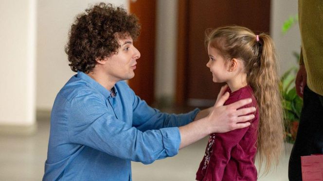 Barwy szczęścia odc. 3186. Witek (Witold Sosulski), Wioletka (Sara Kudaj)