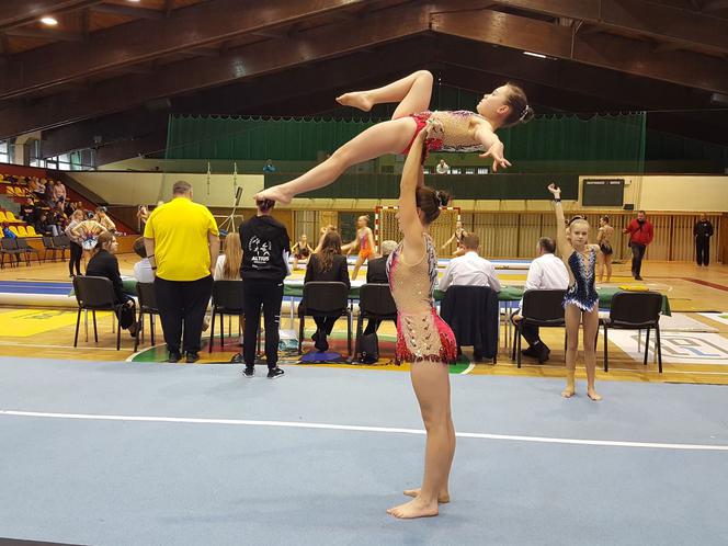 Piramidy, salta i machówki w Trapezie