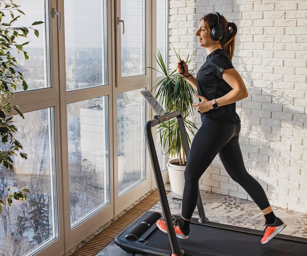 Rower treningowy czy bieżnia? Oto, co lepiej spala tłuszcz i wzmacnia serce