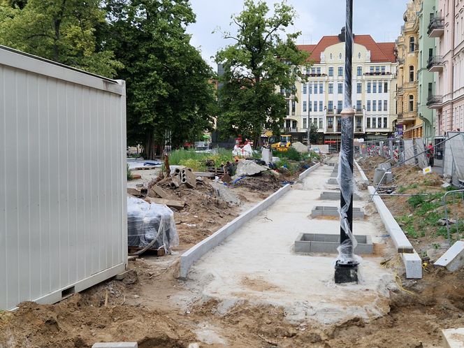 Tak przebiega rewitalizacja Placu Wolności w Bydgoszczy. Zaglądamy na plac budowy