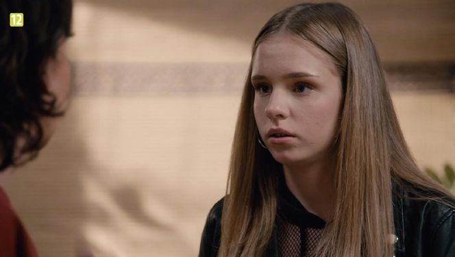 M jak miłość odc. 1883. Marysia (Małgorzata Pieńkowska), Sara (Nadia Smyczek)