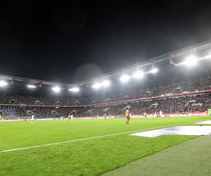 Górnik Zabrze liderem Ekstraklasy. O wyniku zadecydowała samobójcza bramka. Ponad 25 tys. kibiców na trybunach