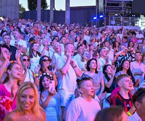 Festiwal Weselnych Przebojów Polsatu. Marcelina Zawadzka jak młoda, Ela Romanowska z wielkim rozcięciem, a Miszczak kwitnie!