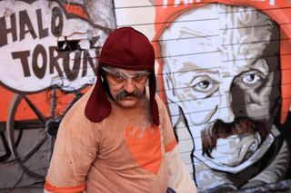 Nowy mural w Toruniu. Przedstawia legendy starówki