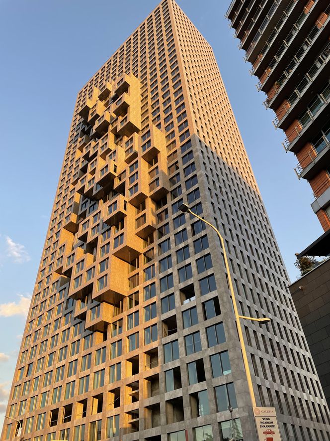 Downtown One, Tirana