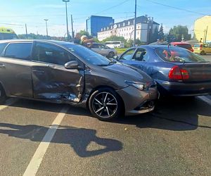 Karambol w centrum Bydgsozczy. Ruch w stronę centrum zablokowany