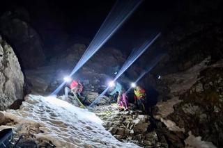 Samotnie poszła w Tatry, ale zapomniała o latarce. Totalny brak wyobraźni!