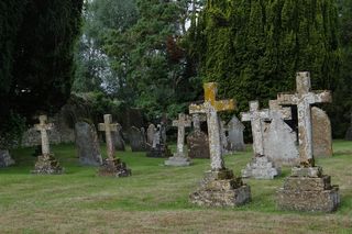 Znani pochowani na cmentarzu przy ul. Poprzecznej w Olsztynie. Groby tych osób się tam znajdują