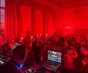 To pierwsza taka impreza w Olsztynie. Tłumy na Silent Disco w… ratuszu