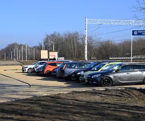 W Dąbrowie Górniczej zamiast klepiska powstał parking z prawdziwego zdarzenia