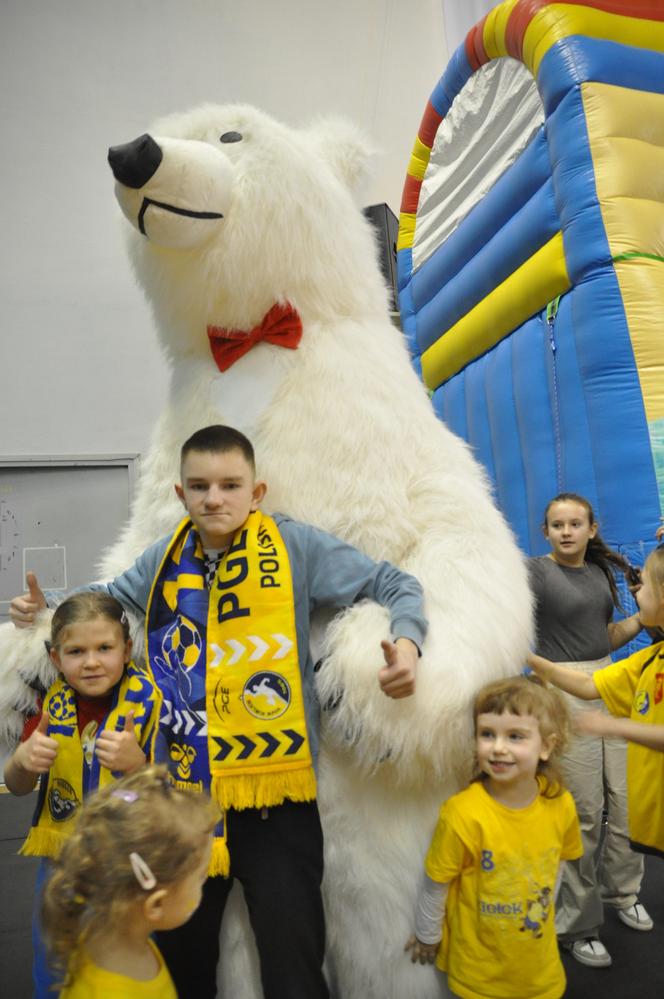 Industria Kielce - MMTS Kwidzyn. Dziki Mecz i zdjęcia kibiców w Hali Legionów