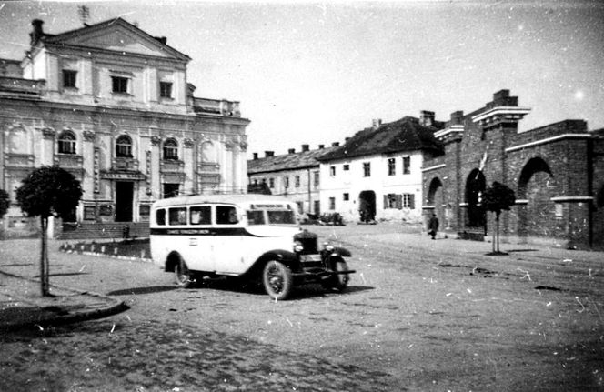 Brama Lwowska w Zamościu na starych zdjęciach