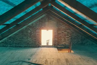 Metamorfoza starej stolarni w dom