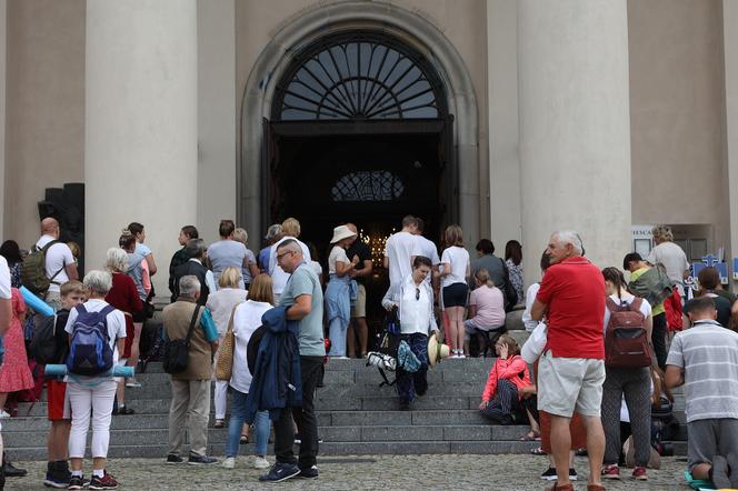 Pątnicy ruszyli na szlak! Z Lublina wyruszyła Lubelska Piesza Pielgrzymka na Jasną Górę 2023