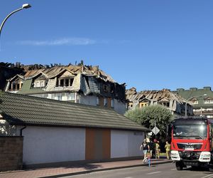 Pożar w Ząbkach. Zdjęcia bloku dzień po tragedii