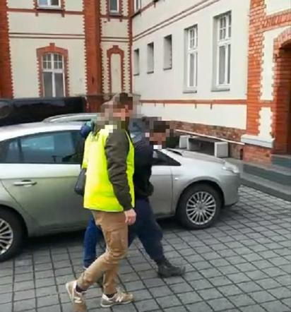 BRUTALNY NAPAD na plebanię w powiecie chełmińskim. Bracia pobili i okradli księdza!