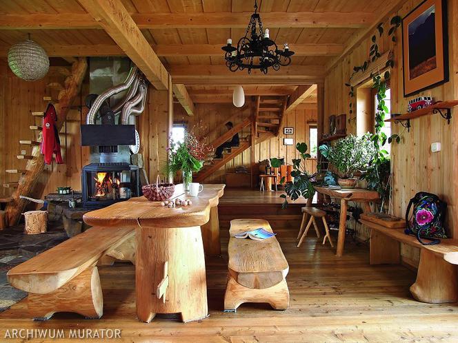Wnętrza domu drewnianego góralskiego