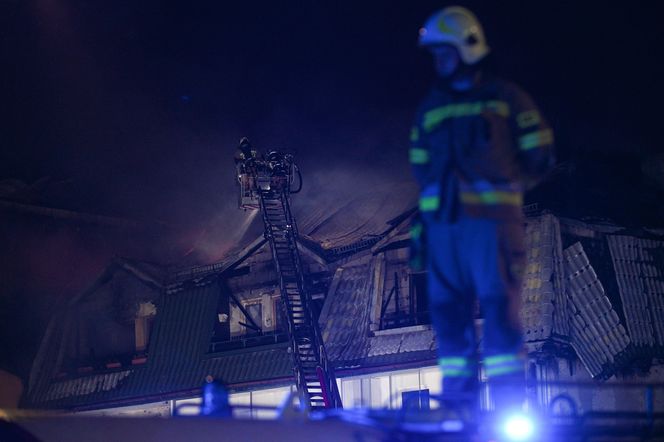 Pożar bloku w Ząbkach. Przerażające zdjęcia z miejsca tragedii
