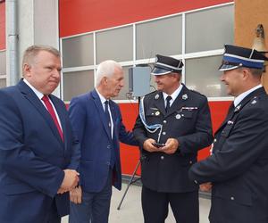 Strażacy z Leszna mają nowy wóz ratowniczo-gaśniczy 