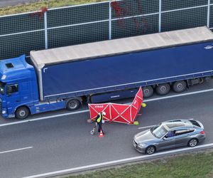 Śmiertelne potrącenie na A2. Nie żyje 71-letni kierowca ciężarówki