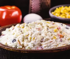 Sałatka brazylijska - kremowa, orzeźwiająca i pełna witamin