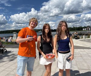 Wakacyjny patrol Eska Summer City na olsztyńskiej Plaży Miejskiej