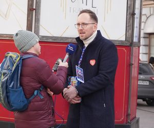 33. Finał Wielkiej Orkiestry Świątecznej Pomocy. Dziennikarze Radia ESKA rozgrzewają Tarnów pysznym żurkiem!