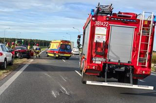 Samochód jechał pod prąd. Poważny wypadek na S5 koło Leszna