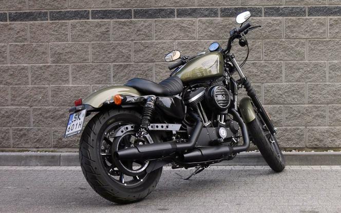 Harley-Davidson 883 Iron