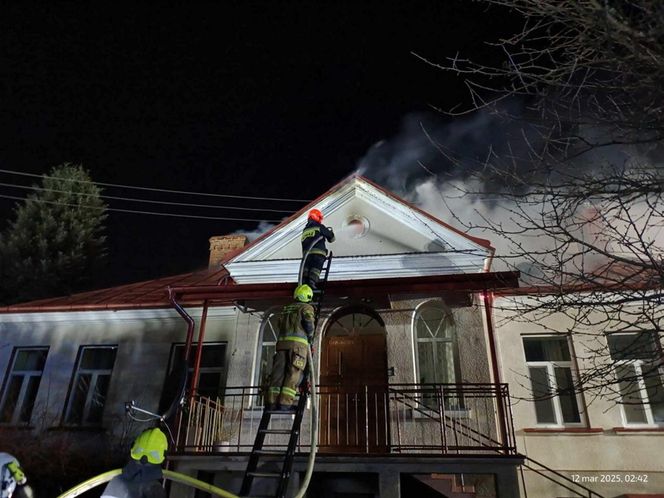 Pożar plebanii w Jaworniku Polskim