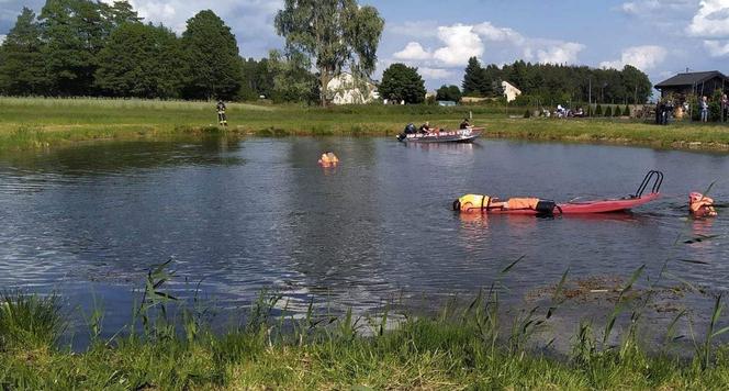 Tragedia pod Siedlcami. Maciek przyjechał pomóc rodzinie, nie żyje. Młody mężczyzna utonął w stawie