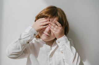 Światowy Dzień Świadomości Autyzmu. Jakie zachowania wśród dzieci powinny nas zaniepokoić?