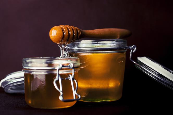 Leki z pasieki - miód i inne produkty pszczele - jak wpływają na zdrowie?