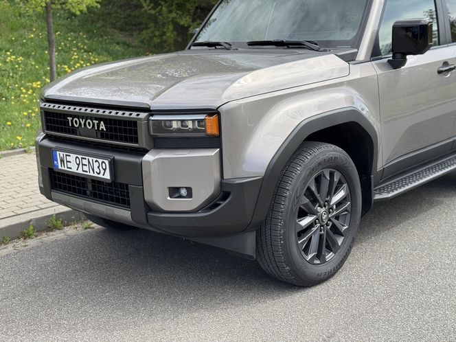 Land Cruiser 250