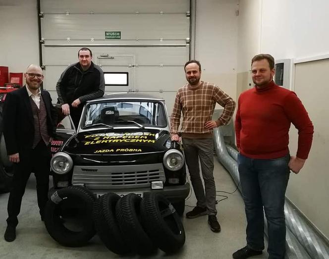 To pierwszy „elektryk” na Warmii i Mazurach. Na UWM powstaje e-trabant. Auto kosztowało 600 zł