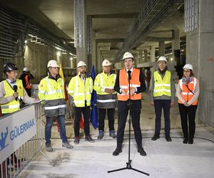 Byliśmy na budowie ostatniej stacji metra w Warszawie. Widok zapiera dech w piersiach